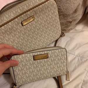 Michael Kors Purse & Wallet